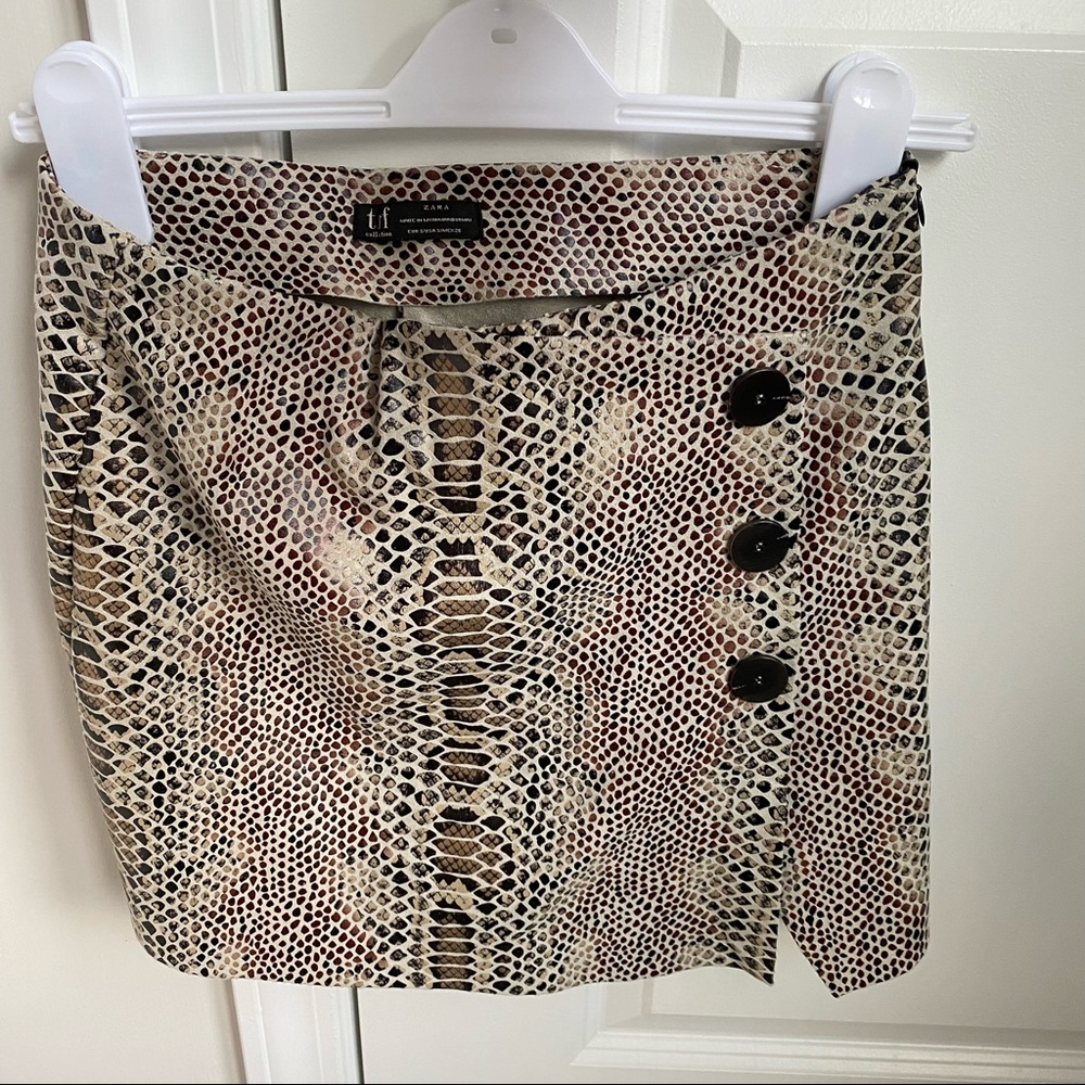Zara snakeskin mini Skort